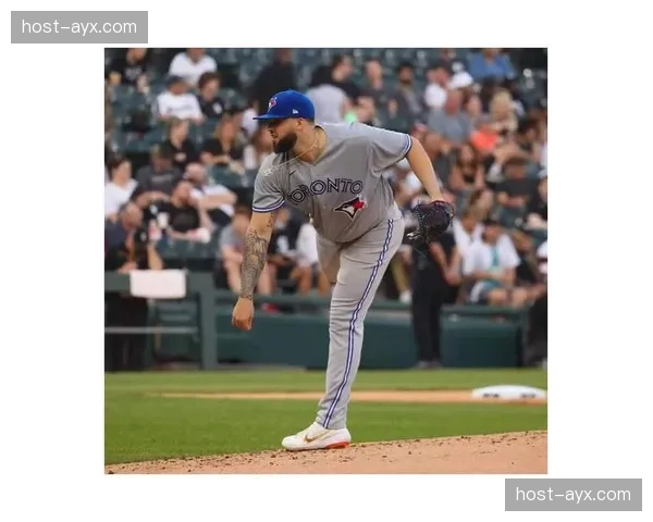 蓝鸟先发投手阿莱克-马诺阿完封9局，仅被击出2支安打